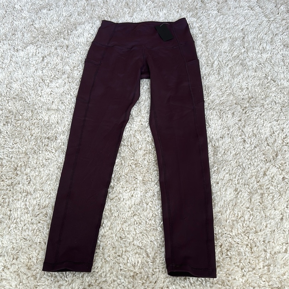 Athletic leggings